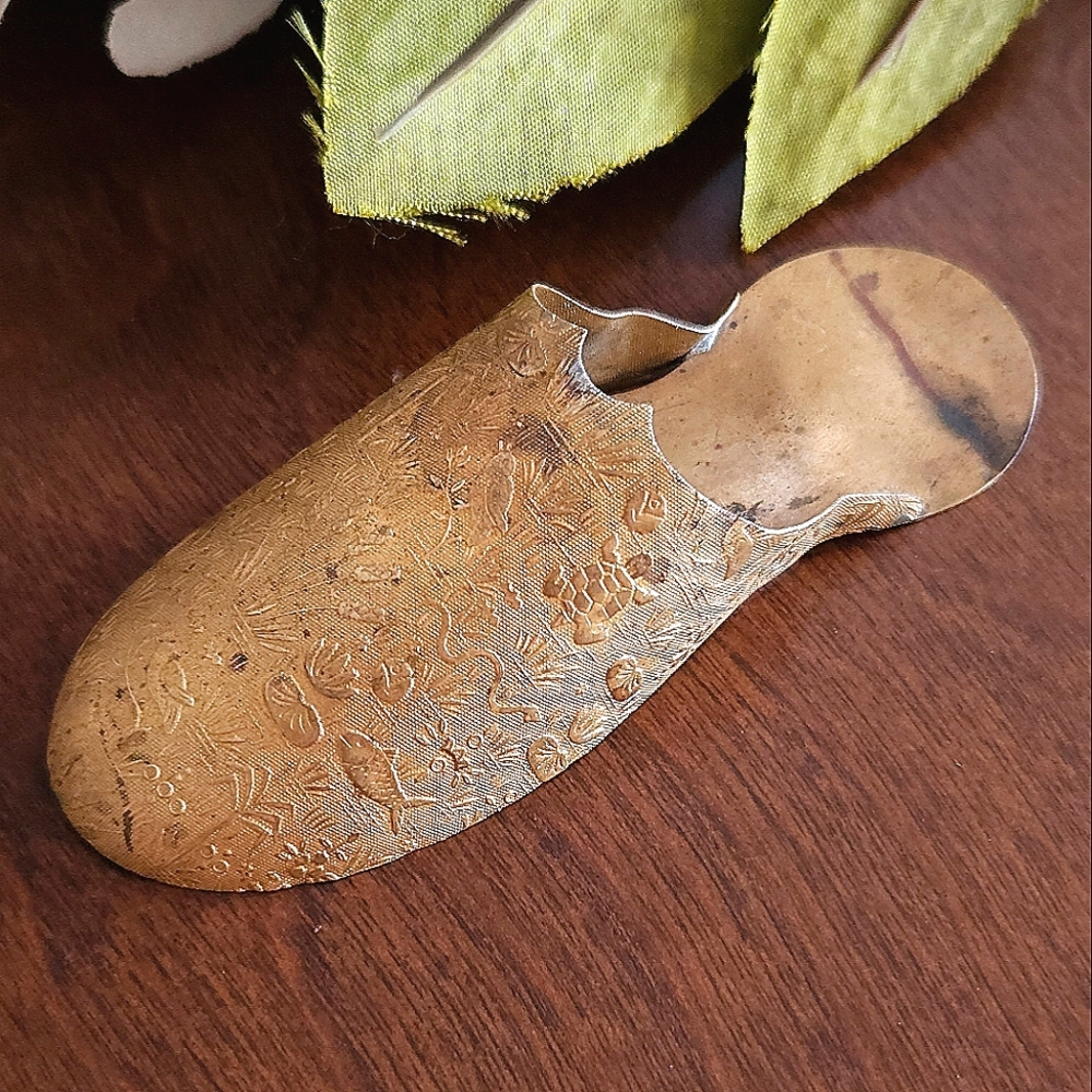 Vintage Etched Brass Indian Slipper Ashtray Etched Animal Slipper Decor
